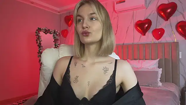  Vikky Moon  online show from March 2026 12:51:01 AM