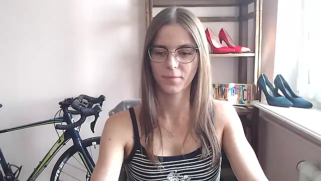 love megi online show from May 2026 01:29:02 PM