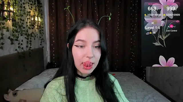 Snapshot of yourvodka chatting on March 2025 10:54:02 AM yourvodka online show from March 2025 10:54:02 AM