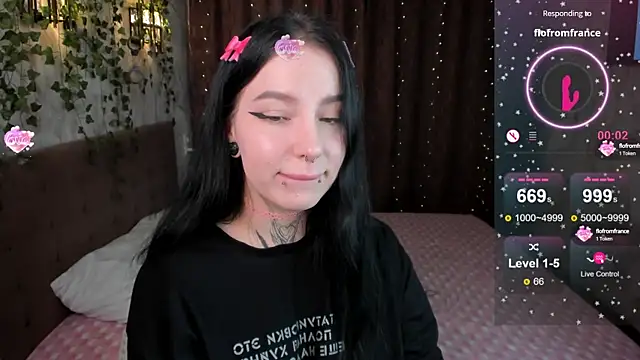 Snapshot of yourvodka chatting on March 2025 08:51:02 PM yourvodka online show from March 2025 08:51:02 PM