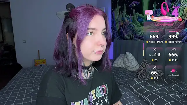 Snapshot of yourvodka chatting on November 2025 12:37:02 PM yourvodka online show from November 2025 12:37:02 PM