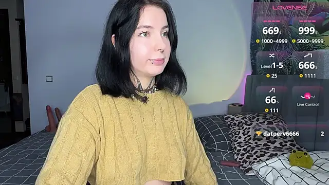 Snapshot of yourvodka chatting on November 2025 11:59:02 PM yourvodka online show from November 2025 11:59:02 PM