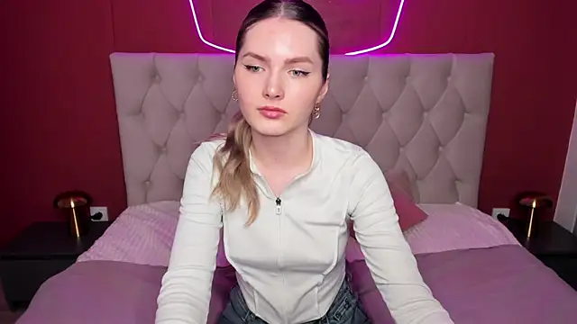 Snapshot of EvelineAmore chatting on March 2025 11:06:01 AM EvelineAmore online show from March 2025 11:06:01 AM