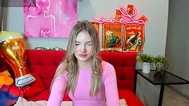 Snapshot of EvelineAmore chatting on October 2025 08:44:02 AM EvelineAmore online show from October 2025 08:44:02 AM