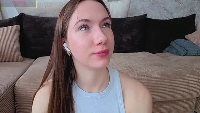 Kira mindnes online show from April 2026 06:16:02 AM