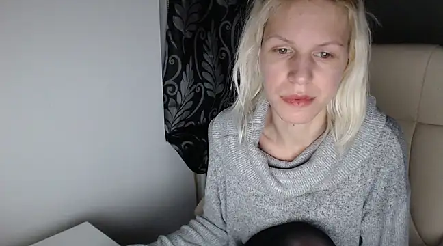 Snapshot of ElssaRush chatting on March 2025 12:21:01 AM ElssaRush online show from March 2025 12:21:01 AM