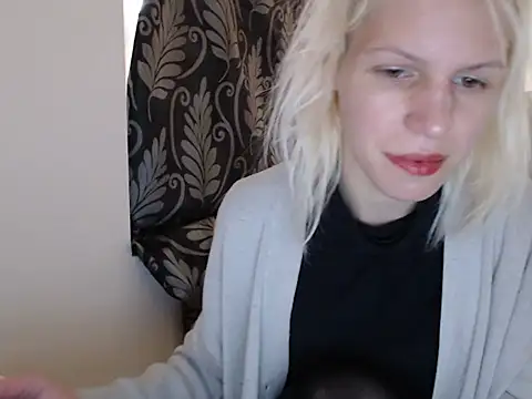 Snapshot of ElssaRush chatting on March 2025 10:36:01 AM ElssaRush online show from March 2025 10:36:01 AM