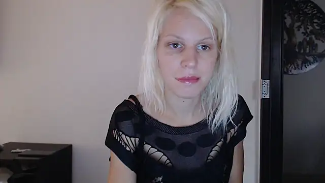 Snapshot of ElssaRush chatting on October 2025 01:41:01 PM ElssaRush online show from October 2025 01:41:01 PM