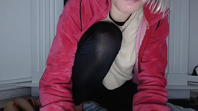 Snapshot of ElssaRush chatting on October 2025 04:02:01 AM ElssaRush online show from October 2025 04:02:01 AM