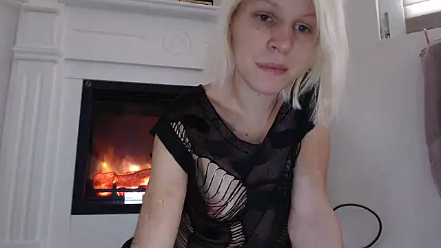 Snapshot of ElssaRush chatting on October 2025 05:53:02 AM ElssaRush online show from October 2025 05:53:02 AM