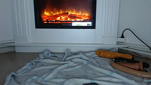 Snapshot of ElssaRush chatting on November 2025 04:48:01 AM ElssaRush online show from November 2025 04:48:01 AM