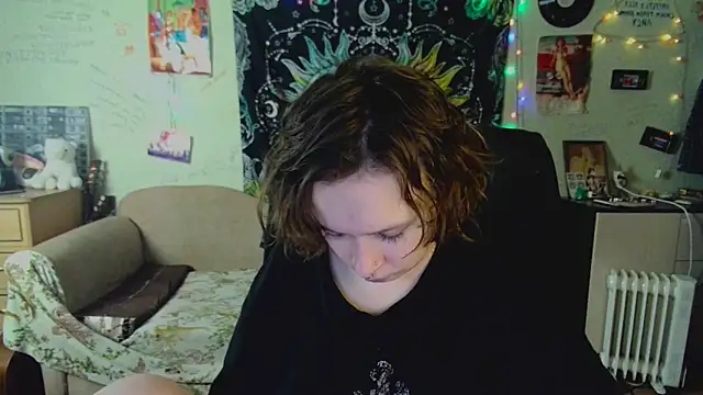 Snapshot of Lil_foxxx chatting on September 2025 11:43:01 AM Lil foxxx online show from September 2025 11:43:01 AM