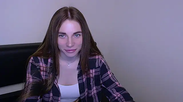 Snapshot of MiaDari_ chatting on March 2025 10:18:02 AM MiaDari online show from March 2025 10:18:02 AM