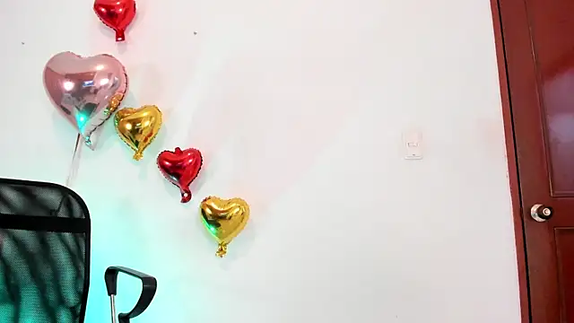 Coral w10 online show from March 2025 06:55:01 PM