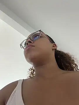 AlesiaCooper online show from May 2026 02:19:02 AM
