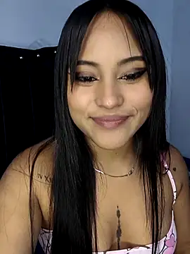 Snapshot of bella_warzon chatting on October 2025 12:11:02 AM bella warzon online show from October 2025 12:11:02 AM