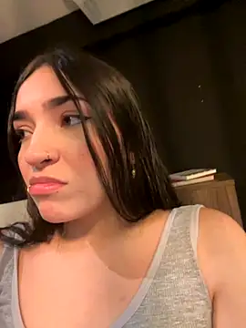 Emma  1 online show from October 2025 03:58:02 AM