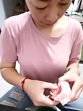 Snapshot of mimi520 chatting on September 2025 11:34:01 AM mimi520 online show from September 2025 11:34:01 AM