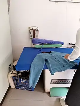 Snapshot of mimi520 chatting on October 2025 01:09:02 AM mimi520 online show from October 2025 01:09:02 AM