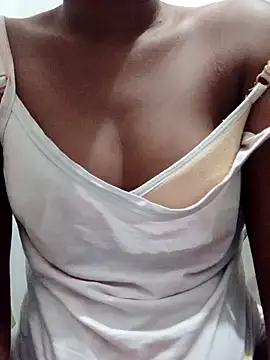 Snapshot of naughtyreva chatting on March 2025 04:25:01 AM naughtyreva online show from March 2025 04:25:01 AM