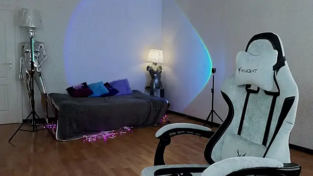 monicaerotic online show from March 2025 02:48:01 AM