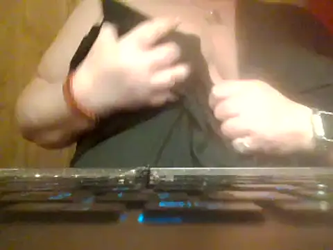 Snapshot of XXXLuder73 chatting on March 2025 06:58:02 PM XXXLuder73 online show from March 2025 06:58:02 PM