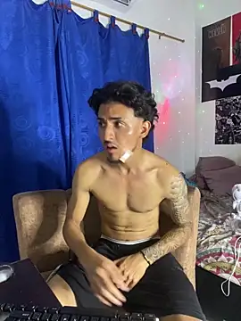 Snapshot of Zayn_kane chatting on November 2025 12:55:01 AM Zayn kane online show from November 2025 12:55:01 AM