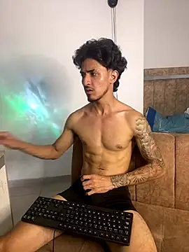 Snapshot of Zayn_kane chatting on November 2025 05:28:02 PM Zayn kane online show from November 2025 05:28:02 PM