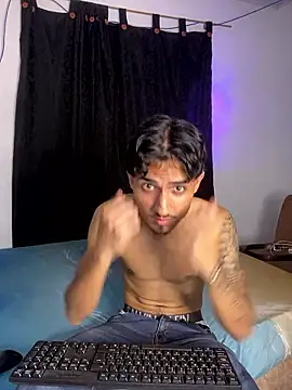 Snapshot of Zayn_kane chatting on January 2026 03:32:01 AM Zayn kane online show from January 2026 03:32:01 AM