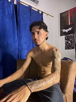 Snapshot of Zayn_kane chatting on February 2026 12:47:02 AM Zayn kane online show from February 2026 12:47:02 AM