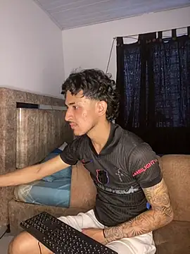 Snapshot of Zayn_kane chatting on February 2026 06:22:01 PM Zayn kane online show from February 2026 06:22:01 PM