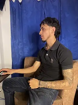 Snapshot of Zayn_kane chatting on February 2026 02:08:02 AM Zayn kane online show from February 2026 02:08:02 AM