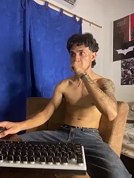 Snapshot of Zayn_kane chatting on February 2026 01:06:01 AM Zayn kane online show from February 2026 01:06:01 AM