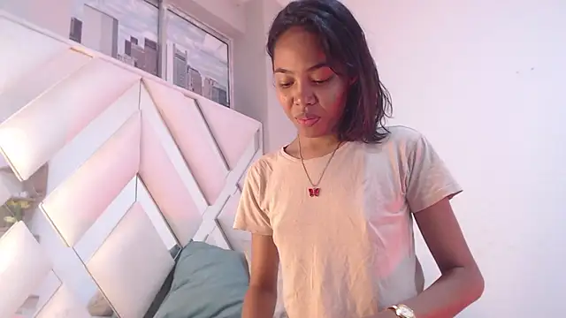 willow smitt online show from March 2026 02:44:01 PM