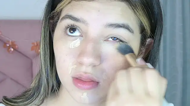 Snapshot of eva_sin18 chatting on October 2025 11:11:02 PM eva sin18 online show from October 2025 11:11:02 PM