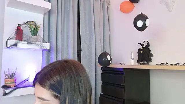 Snapshot of eva_sin18 chatting on October 2025 11:21:02 PM eva sin18 online show from October 2025 11:21:02 PM