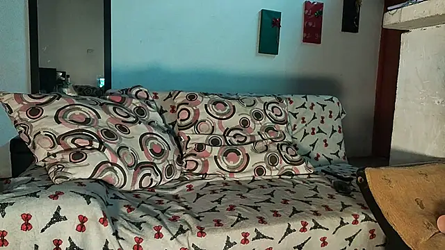 Milu curly online show from March 2026 01:59:01 PM