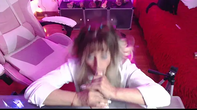 Snapshot of Matureboobs_111 chatting on September 2025 04:25:02 AM Matureboobs 111 online show from September 2025 04:25:02 AM