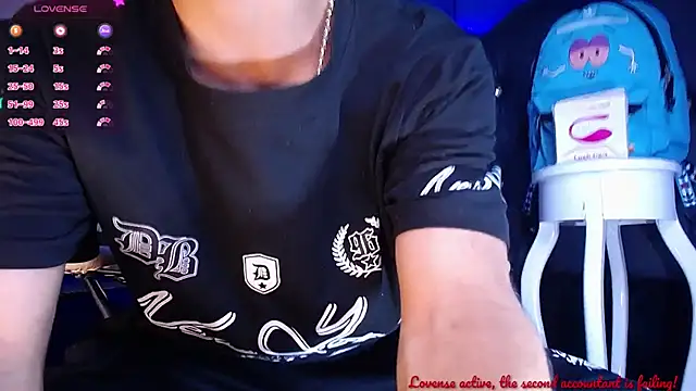 dareck 18 online show from September 2025 12:04:01 AM