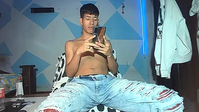 dareck 18 online show from May 2026 09:45:01 PM