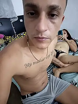 Snapshot of CandyAndAvery chatting on March 2025 03:43:01 AM CandyAndAvery online show from March 2025 03:43:01 AM