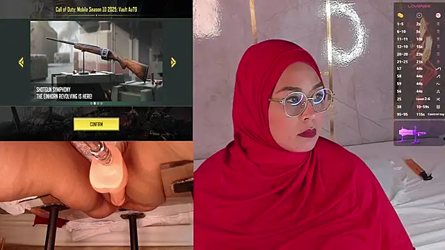 Snapshot of BBWHijab chatting on November 2025 05:40:01 AM BBWHijab online show from November 2025 05:40:01 AM