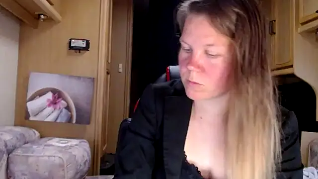 Snapshot of CallMeMaria chatting on January 2025 11:48:01 AM CallMeMaria online show from January 2025 11:48:01 AM