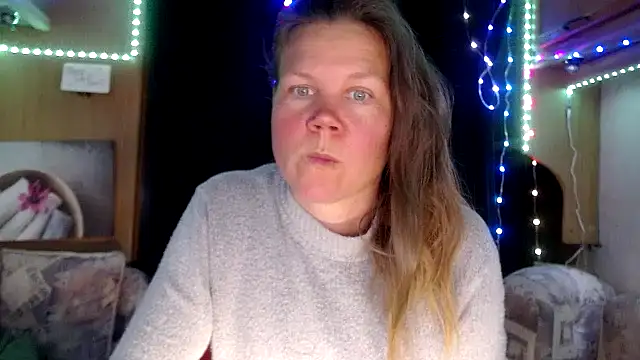 Snapshot of CallMeMaria chatting on February 2025 02:16:02 PM CallMeMaria online show from February 2025 02:16:02 PM