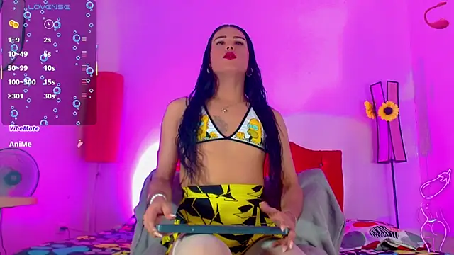 alexsandra kiss online show from April 2026 11:19:02 AM
