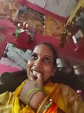 Snapshot of Hotty-Nidhi chatting on October 2025 01:41:02 PM Hotty-Nidhi online show from October 2025 01:41:02 PM