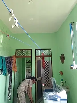 Snapshot of Hotty-Nidhi chatting on October 2025 06:27:02 AM Hotty-Nidhi online show from October 2025 06:27:02 AM