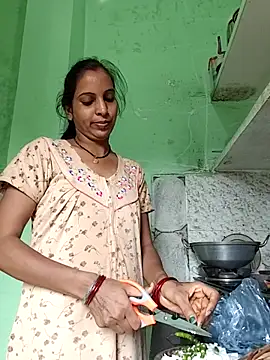 Snapshot of Hotty-Nidhi chatting on October 2025 04:46:02 AM Hotty-Nidhi online show from October 2025 04:46:02 AM