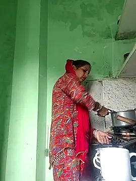 Snapshot of Hotty-Nidhi chatting on November 2025 02:10:01 AM Hotty-Nidhi online show from November 2025 02:10:01 AM