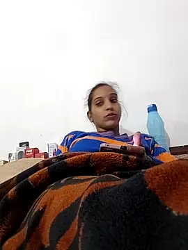 Snapshot of Hotty-Nidhi chatting on November 2025 03:33:02 PM Hotty-Nidhi online show from November 2025 03:33:02 PM